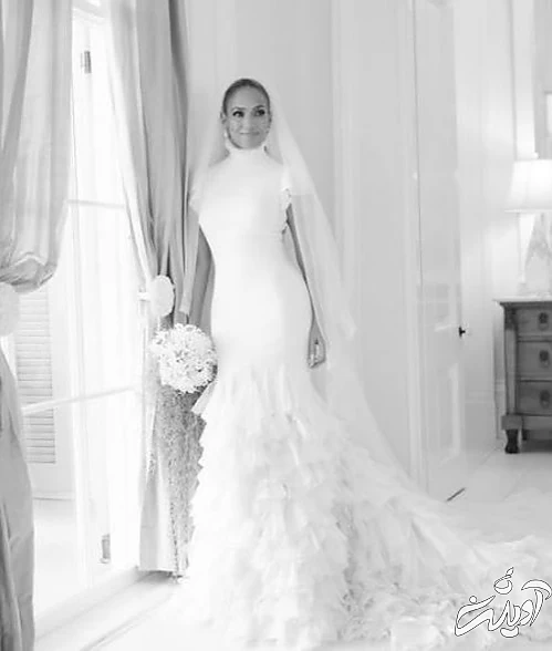 جنیفر لوپز در وضعیت تور سفید و خنچه عقد